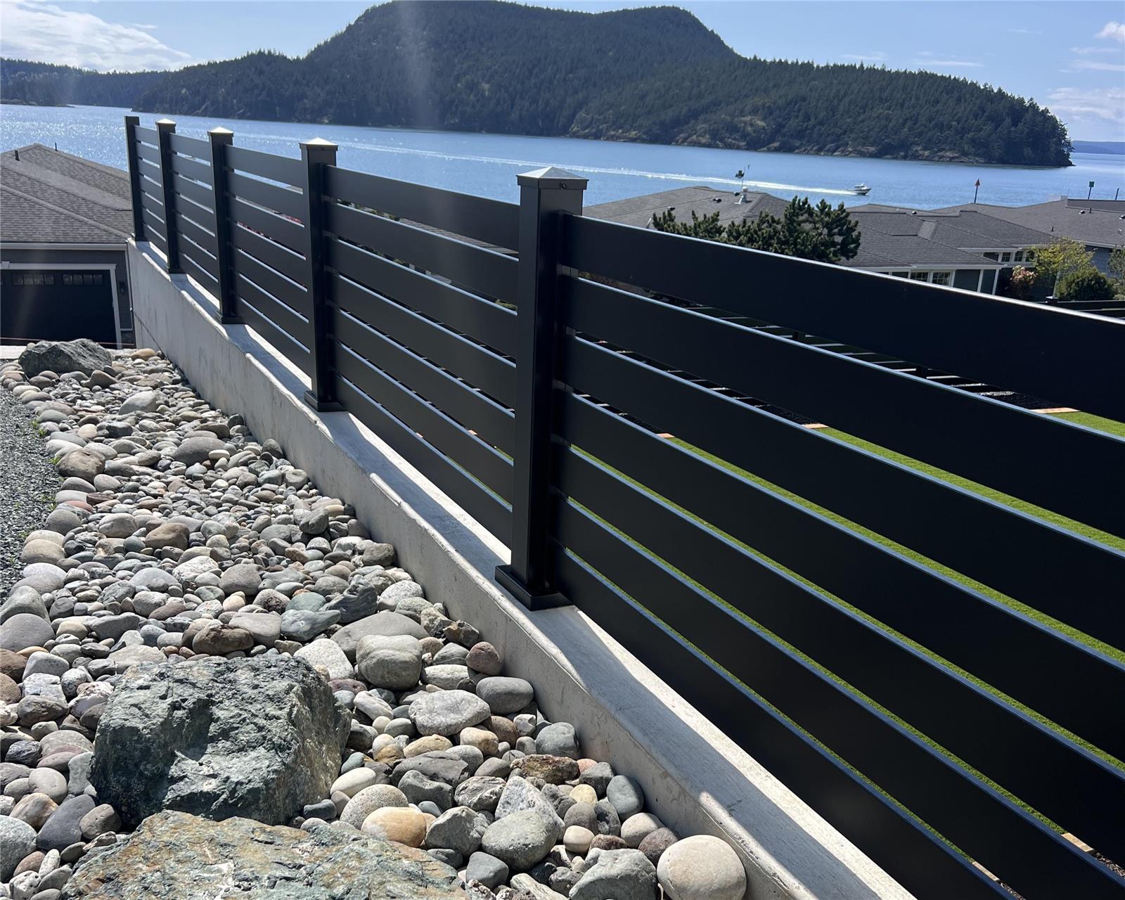 sleek fencing slider